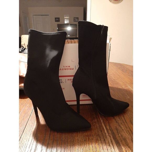 Size 7.5 Fashion Nova Black High Heel Stiletto Pump Stretch Fabric Boots Sexy - Picture 1 of 7